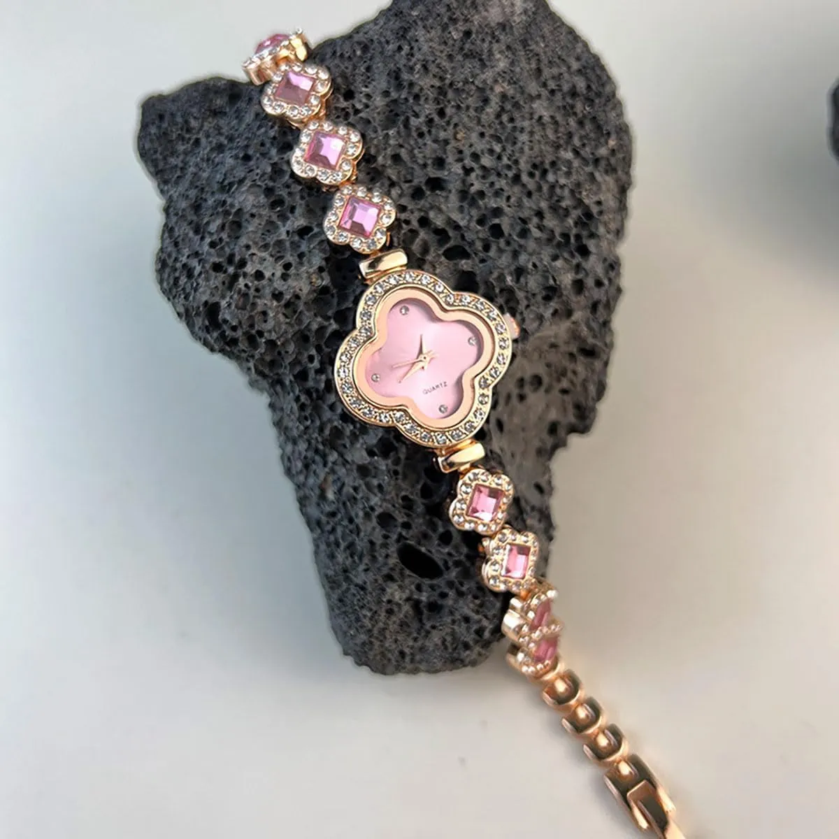 ADSBIAOYE Luxury Women Wrist Watches Unique Rose Gold Diamond Bracelet Watch Fashion Dress Quartz Watches for Women Gift