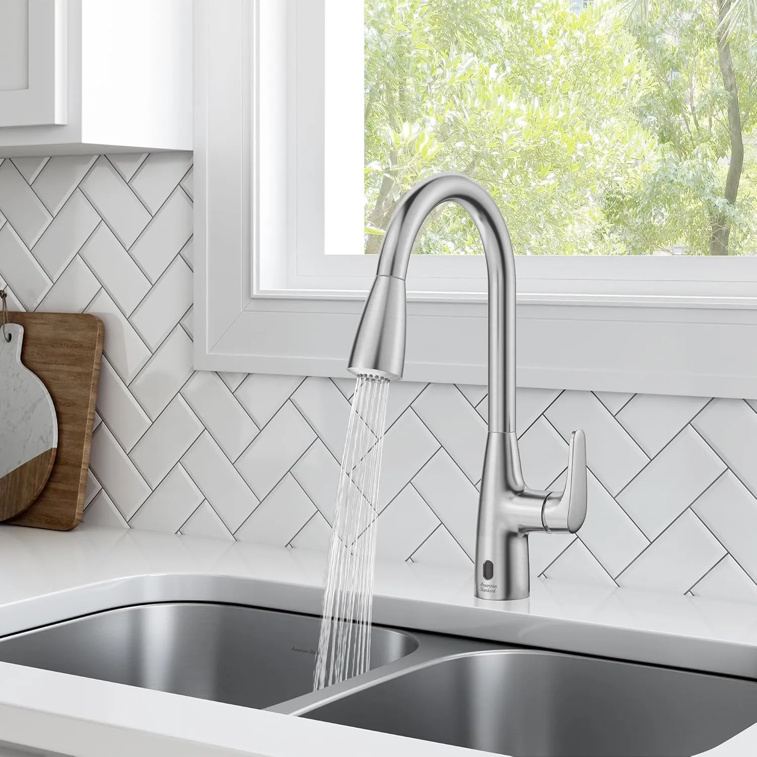 American Standard 7077380.075 Colony Pro Touchless Pull-Down Kitchen Faucet with sprayer Stainless Steel