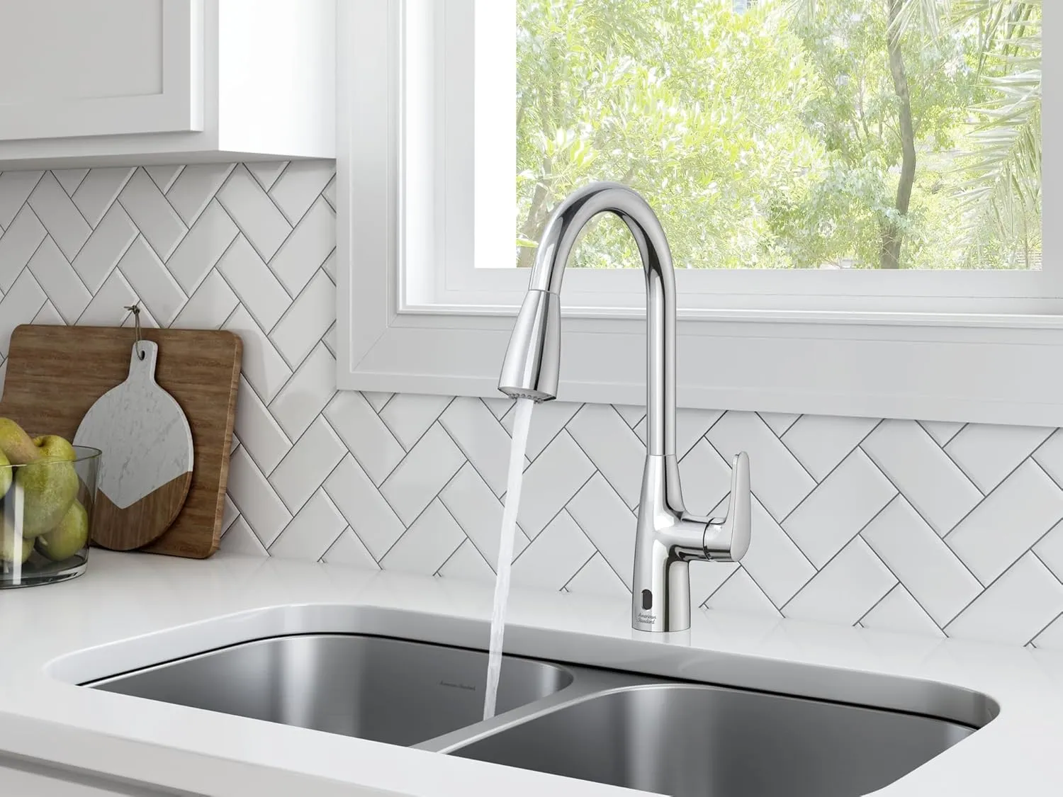 American Standard 7077380.075 Colony Pro Touchless Pull-Down Kitchen Faucet with sprayer Stainless Steel