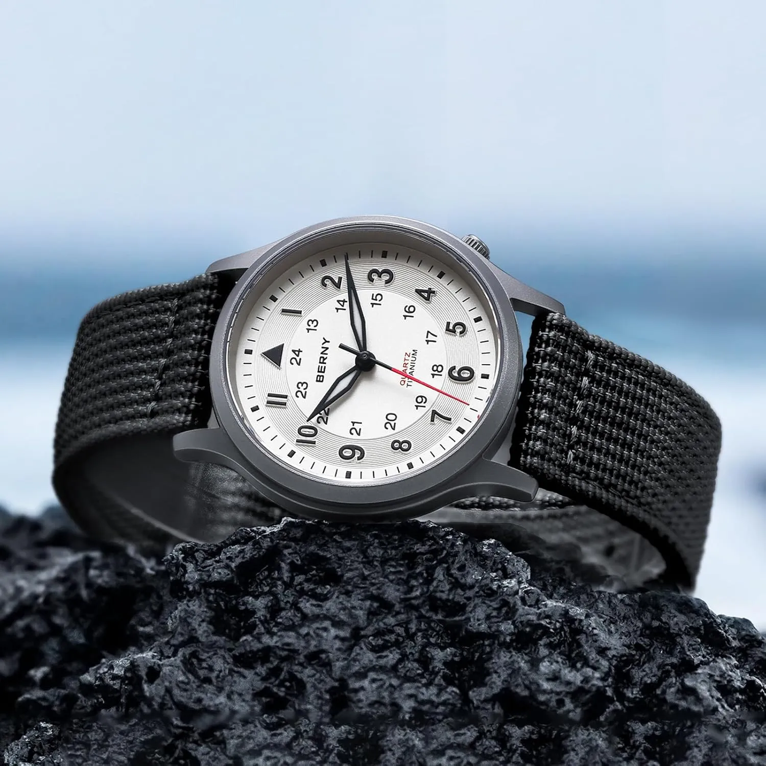 BERNY Titanium Watches for Men Japanese Sweep Second Quartz Movement Men's Field Wrist Watch 5ATM Waterproof Military Wristwatch for Men and Women Luminous Unisex Analog Sport Watches
