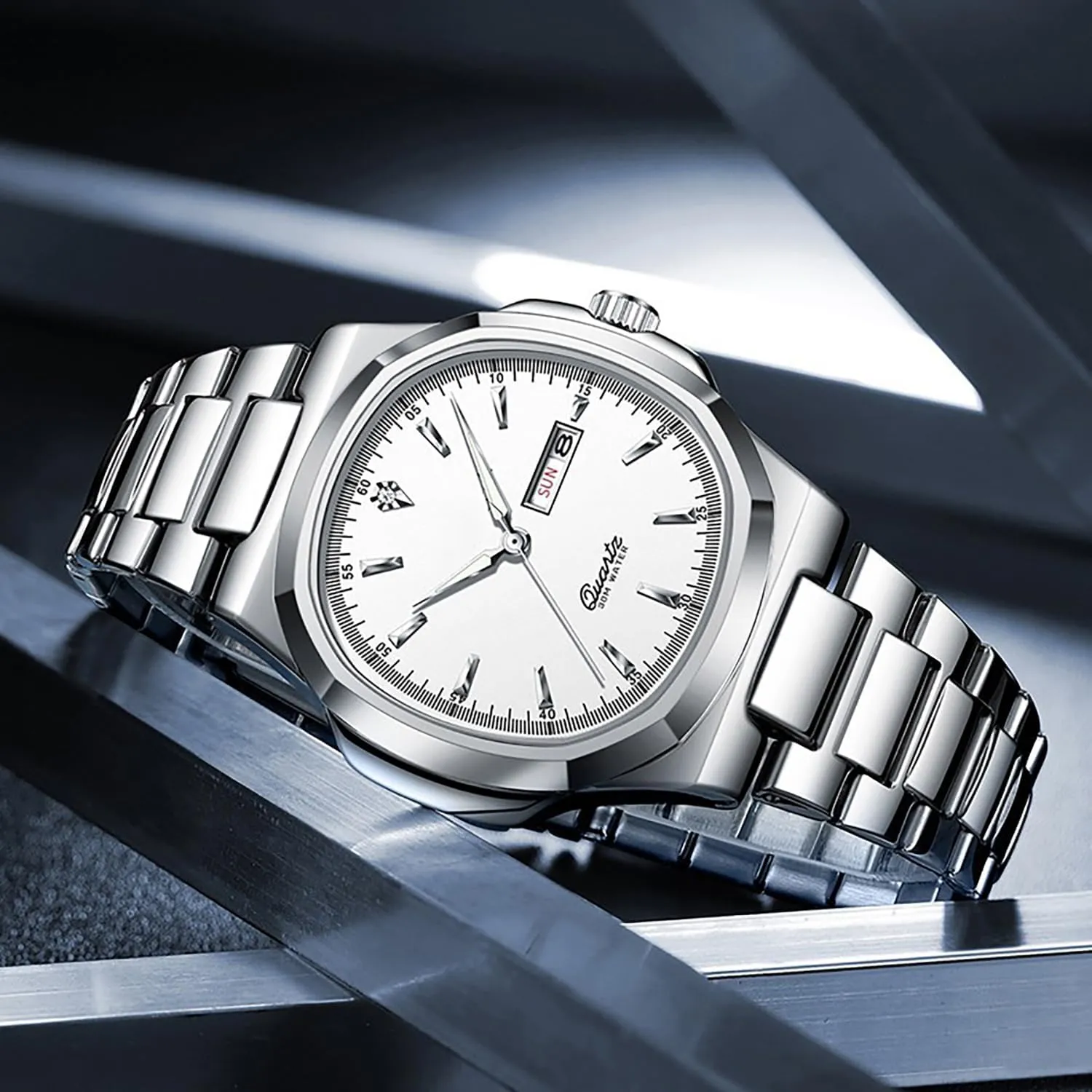 BESTKANG Men Quartz Movement Watch，Waterproof Luminous Men's Watch, Stainless Steel Strap Business Watches
