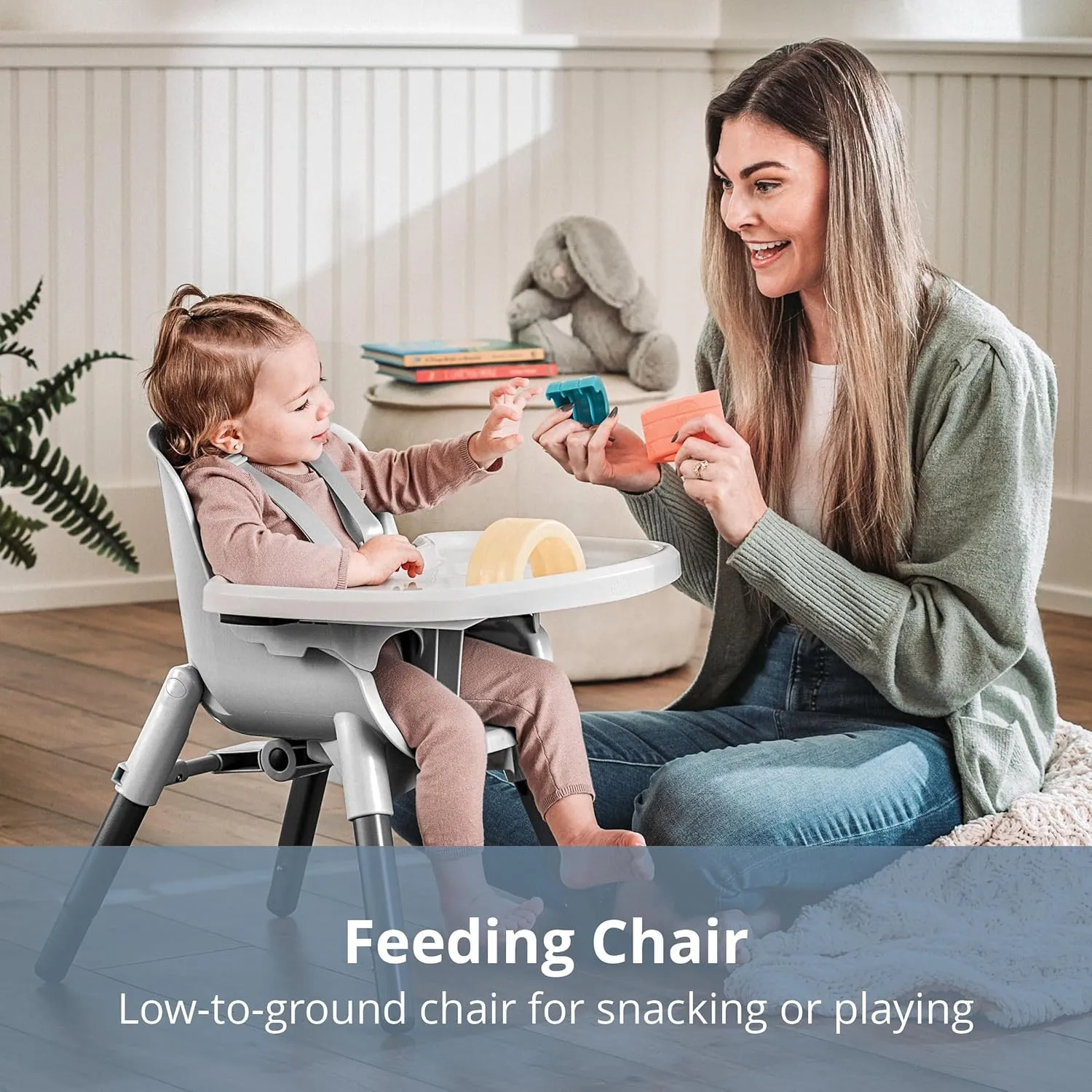 Chicco Zest 4-in-1 Folding High Chair, Feeding Chair, Toddler Chair and Youth Stool, Multi-Use Easy Clean High Chair | Capri/Blue