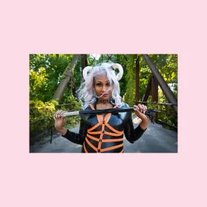 Deviant adjustable full body harness