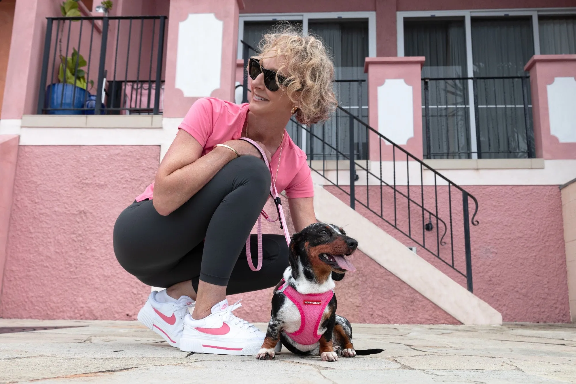 EzyDog FormFit Mesh Harness Pink