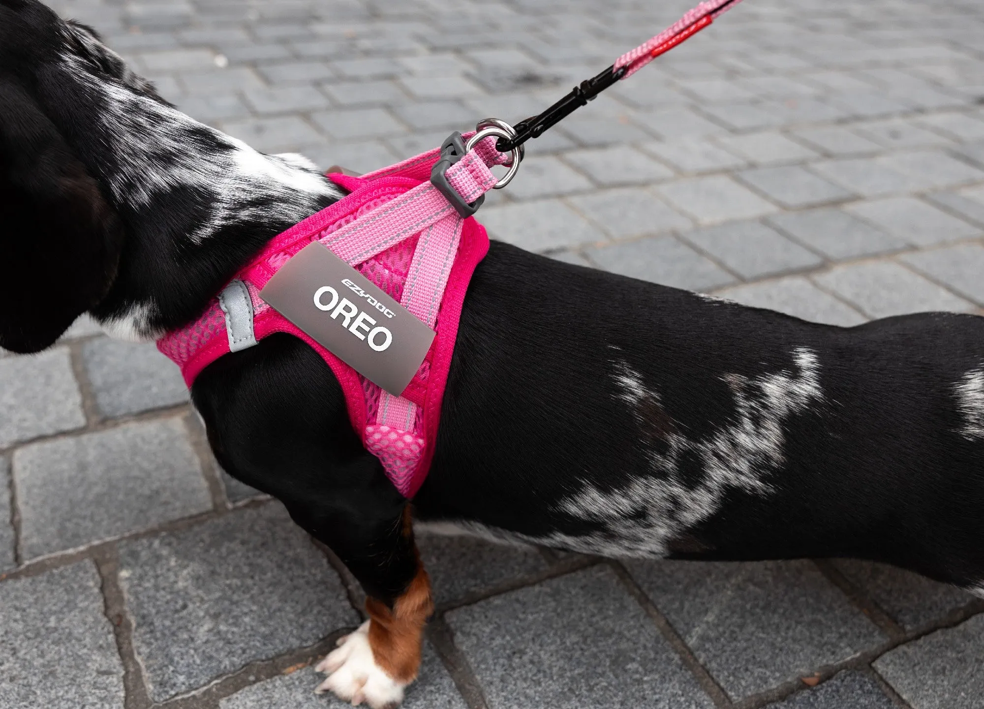 EzyDog FormFit Mesh Harness Pink