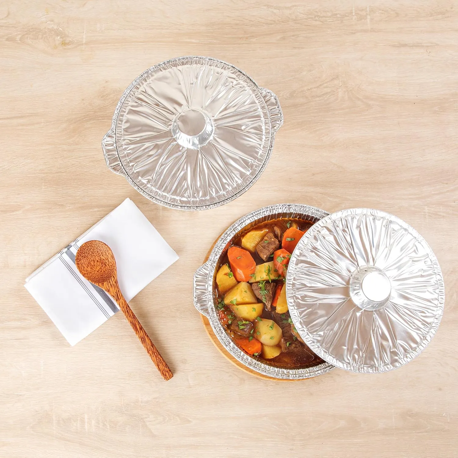 Foil Lux 3.5 Quart Pans And Lids, 10 Disposable Pots With Lids - Oven-Ready, Stove Compatible, Aluminum Foil Baking Pans, Freezable, For Outdoor Camping, Vacation, Picnic, And More - Restaurantware