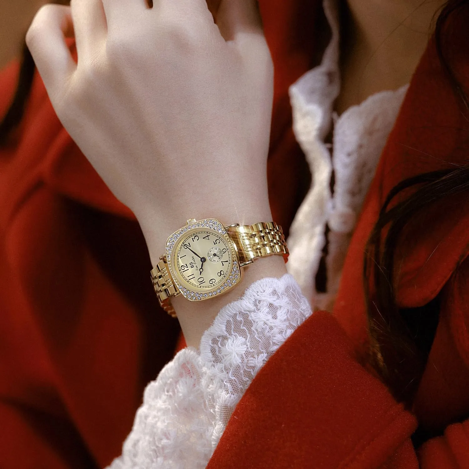 Gosasa Square Vintage Gold Watch for Women Analog Quartz Watch Easy Reader Stainless Steel Band Dainty Ladies Casual Dress Wristwatch Waterproof Luxury Bracelet
