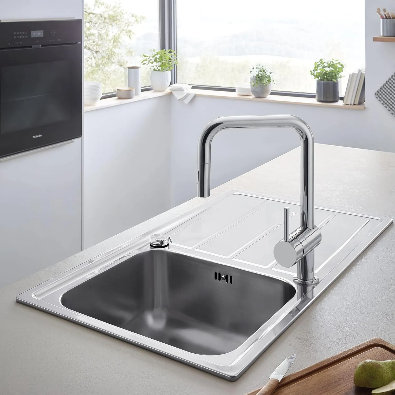 GROHE 32319003 Minta Pull-Down U Kitchen Faucet Chrome