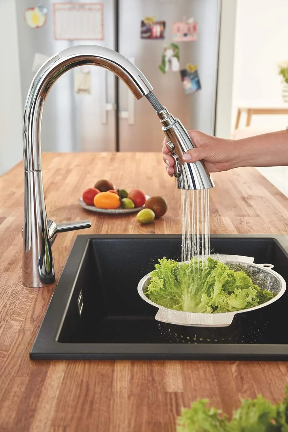 GROHE Zedra – Pull Out Kitchen Sink Mixer Tap (High C-spout, 3 Spray Types, 35 mm Ceramic Cartridge, 360° Swivel Range, Magnetic Docking, Water Saving Technology), Size 401 mm, Chrome, 32294002