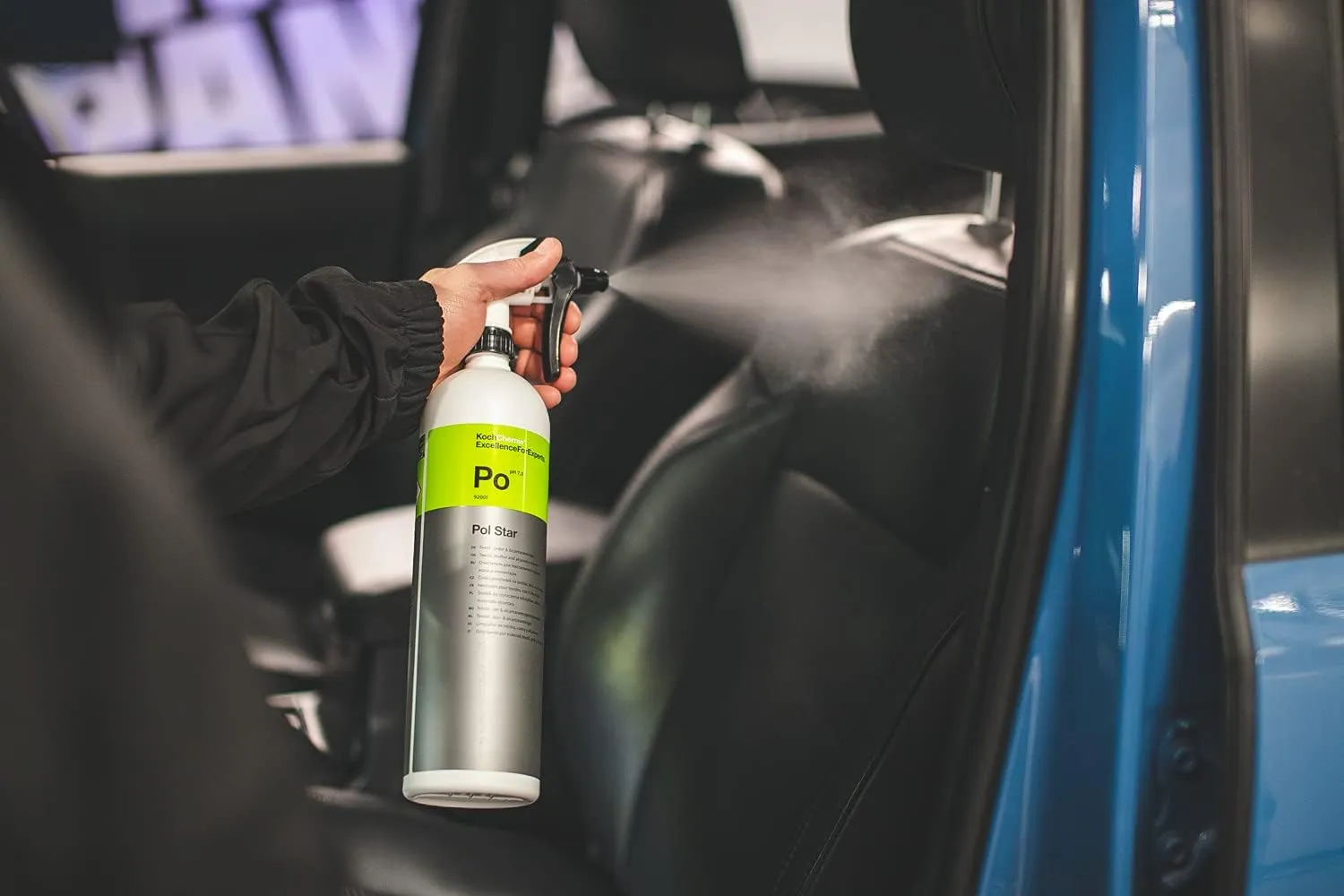 Koch-Chemie - Pol Star - Textile, Leather & Alcantara Cleaner; Natural Cleaner, Protection Formula; No Water Marks (1 Liter)