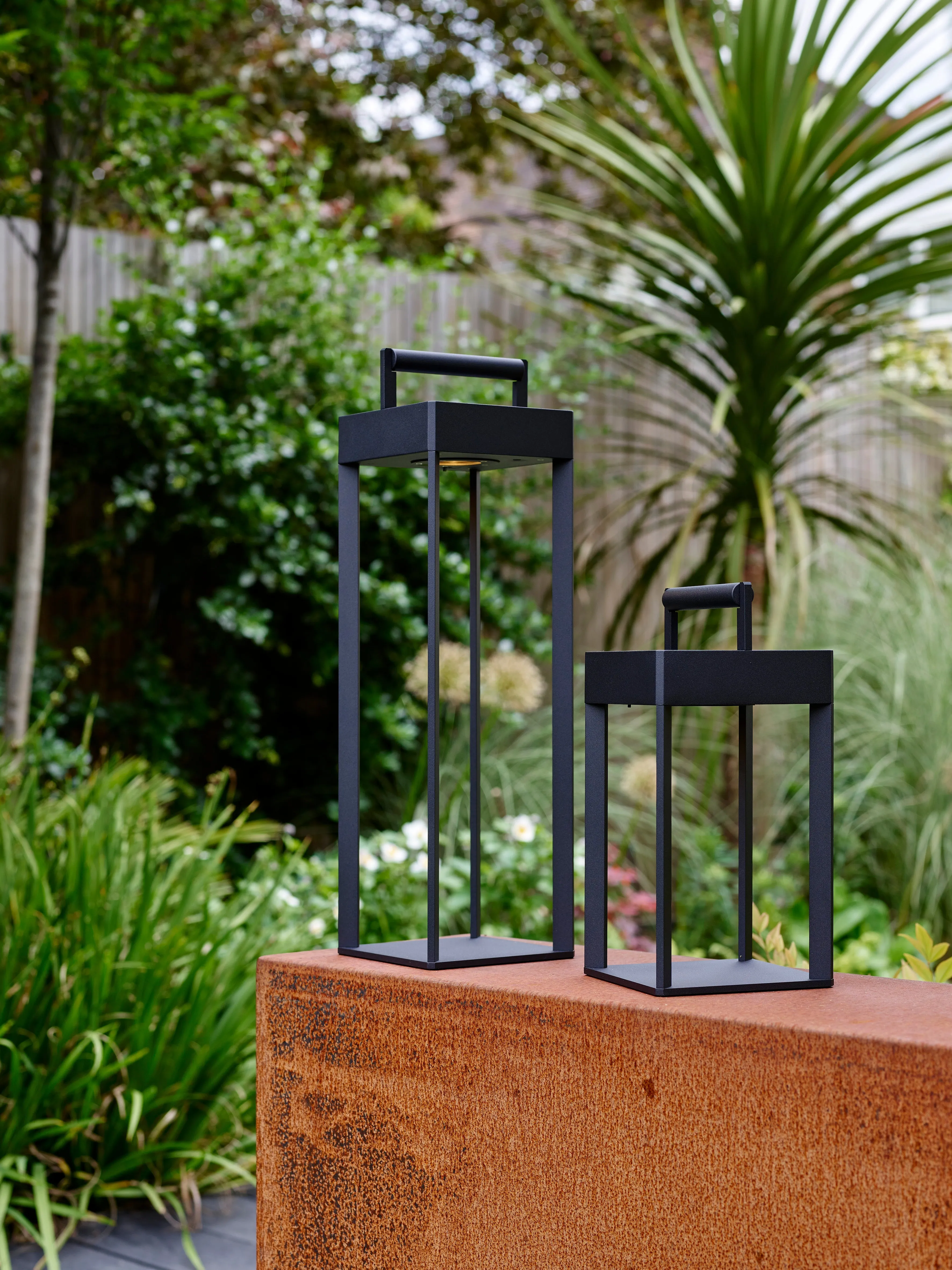 Kuro 250 | Portable Light