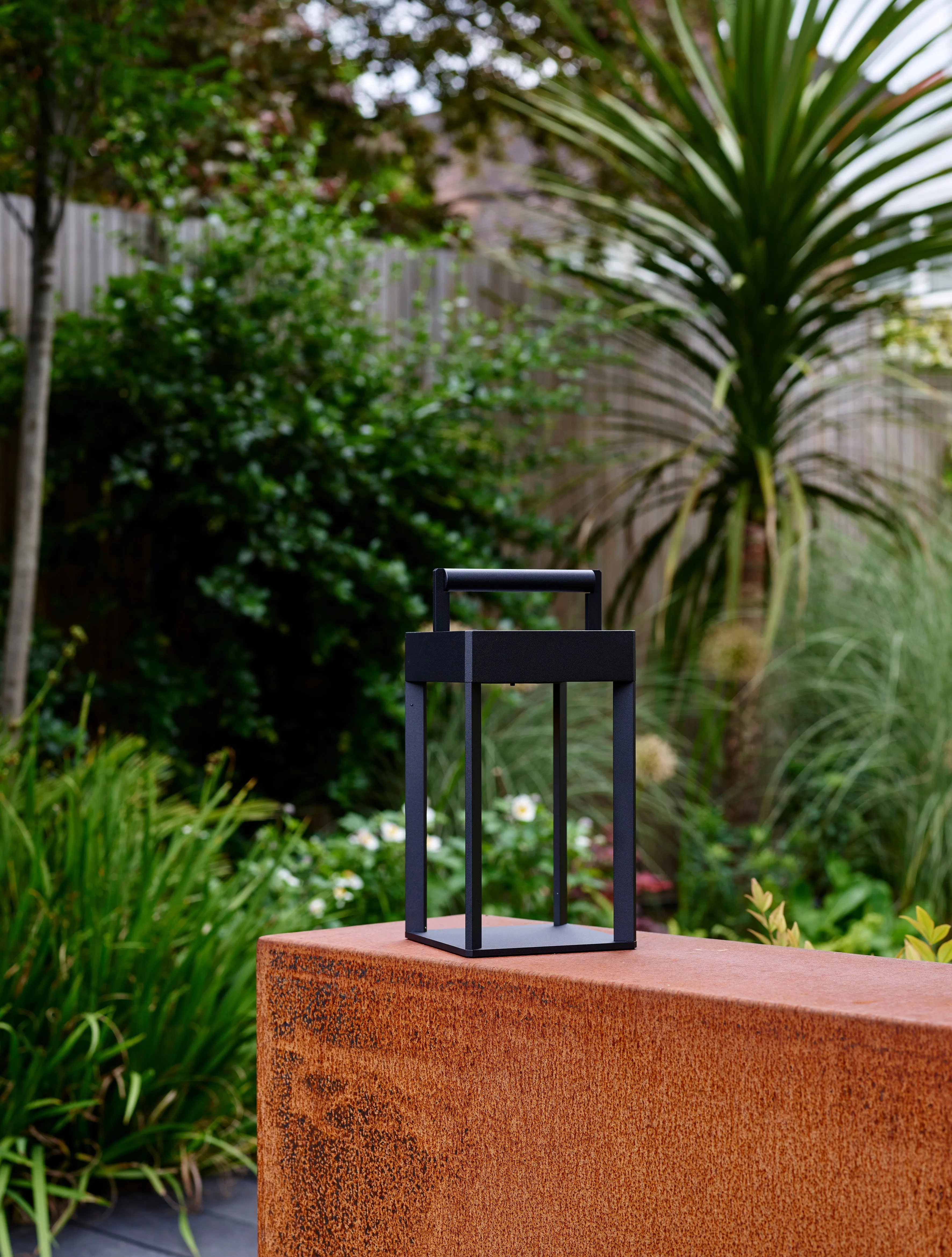 Kuro 250 | Portable Light
