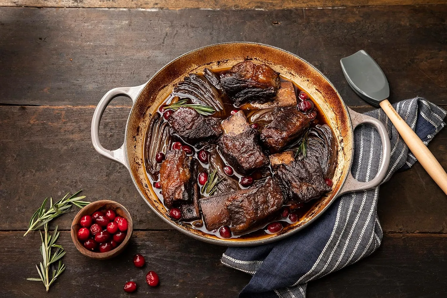 Le Creuset Enameled Cast Iron Signature Braiser, 5 qt. , Oyster