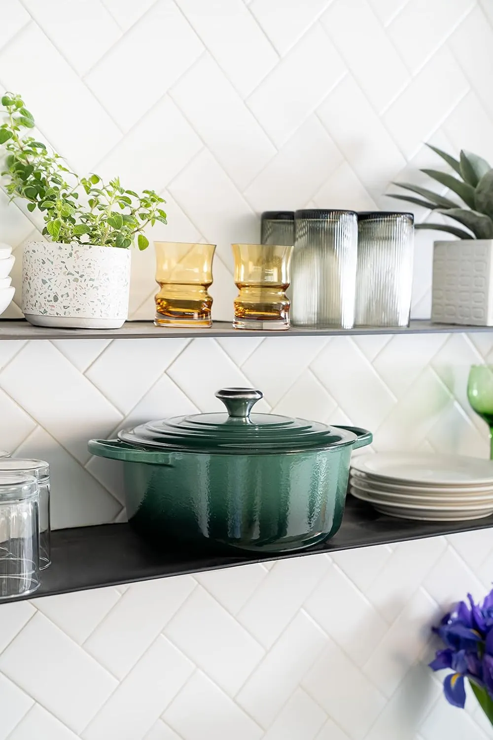 Le Creuset Enameled Cast Iron Signature Round Dutch Oven, 5.5 qt., Artichaut