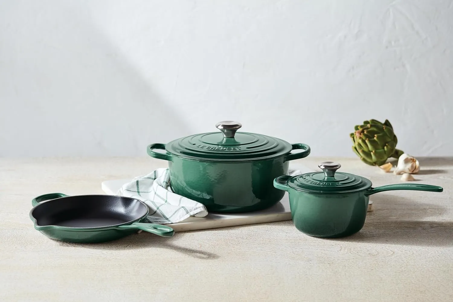 Le Creuset Enameled Cast Iron Signature Round Dutch Oven, 5.5 qt., Artichaut