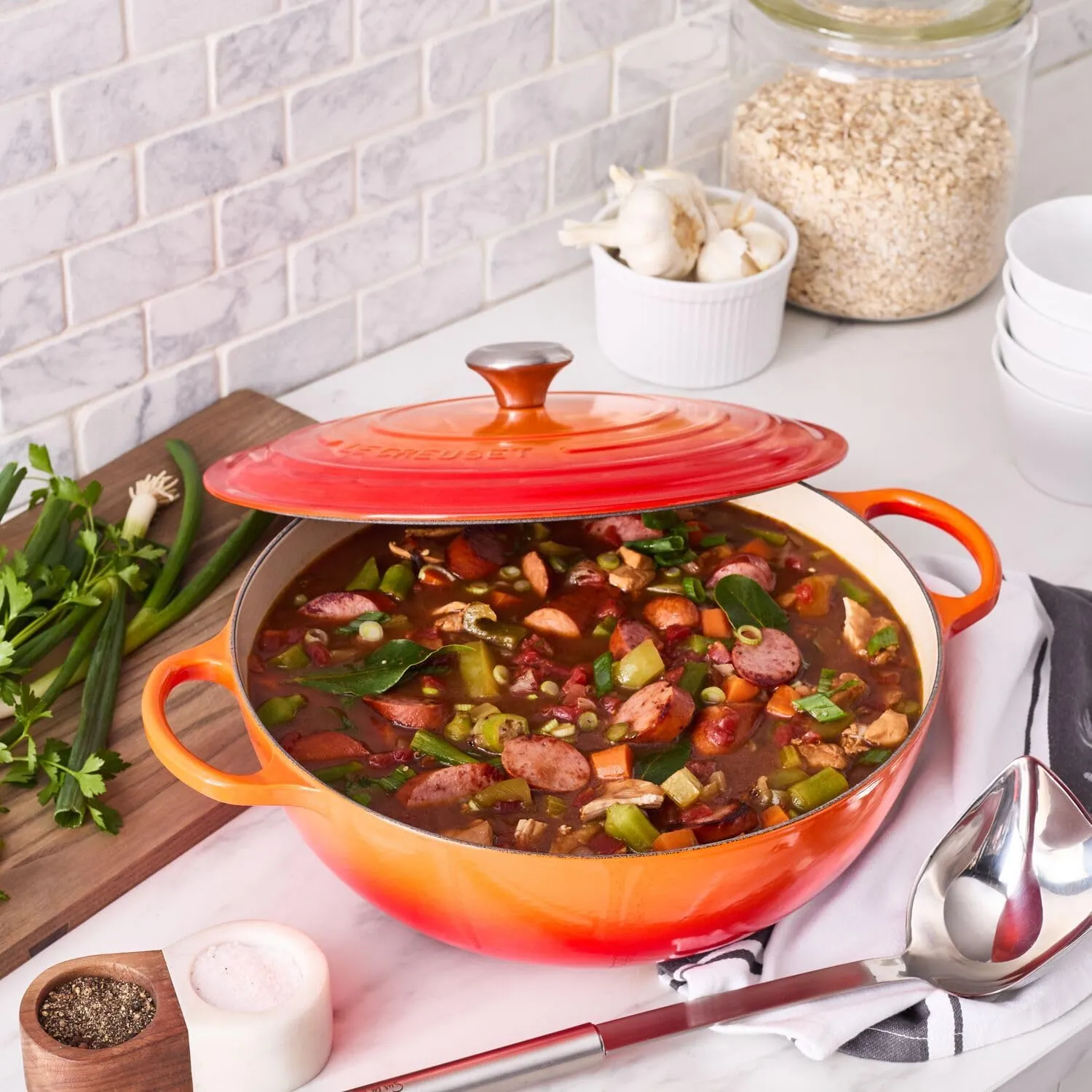 Le Creuset Signature Cast Iron Chef's Oven, 7.5qt, Flame