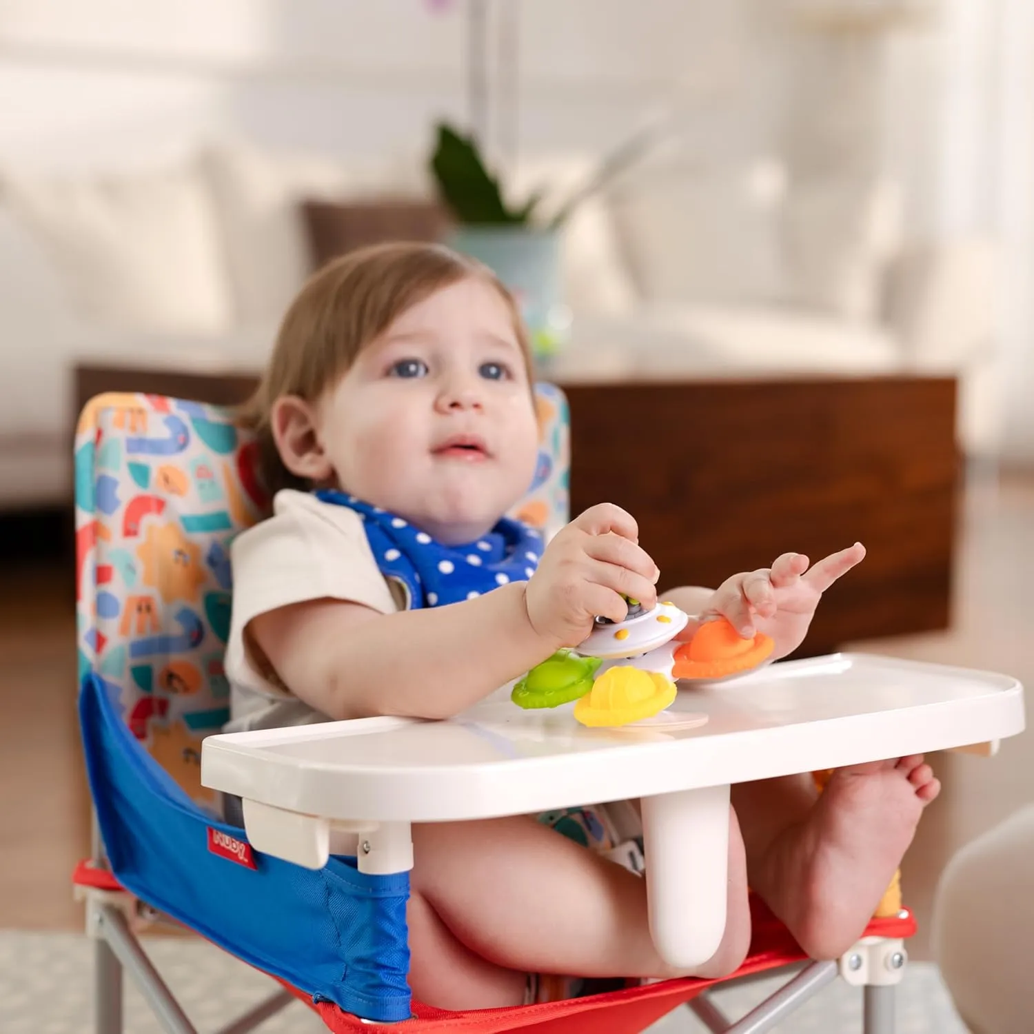 Nuby Easy Go Pop-Up Booster Seat with Removable Tray - 6  Months - Portable Booster Seat for Floor for Indoor/Outdoor Use - 3-Point Safety Adjustable Straps - Includes Travel Bag - Gray
