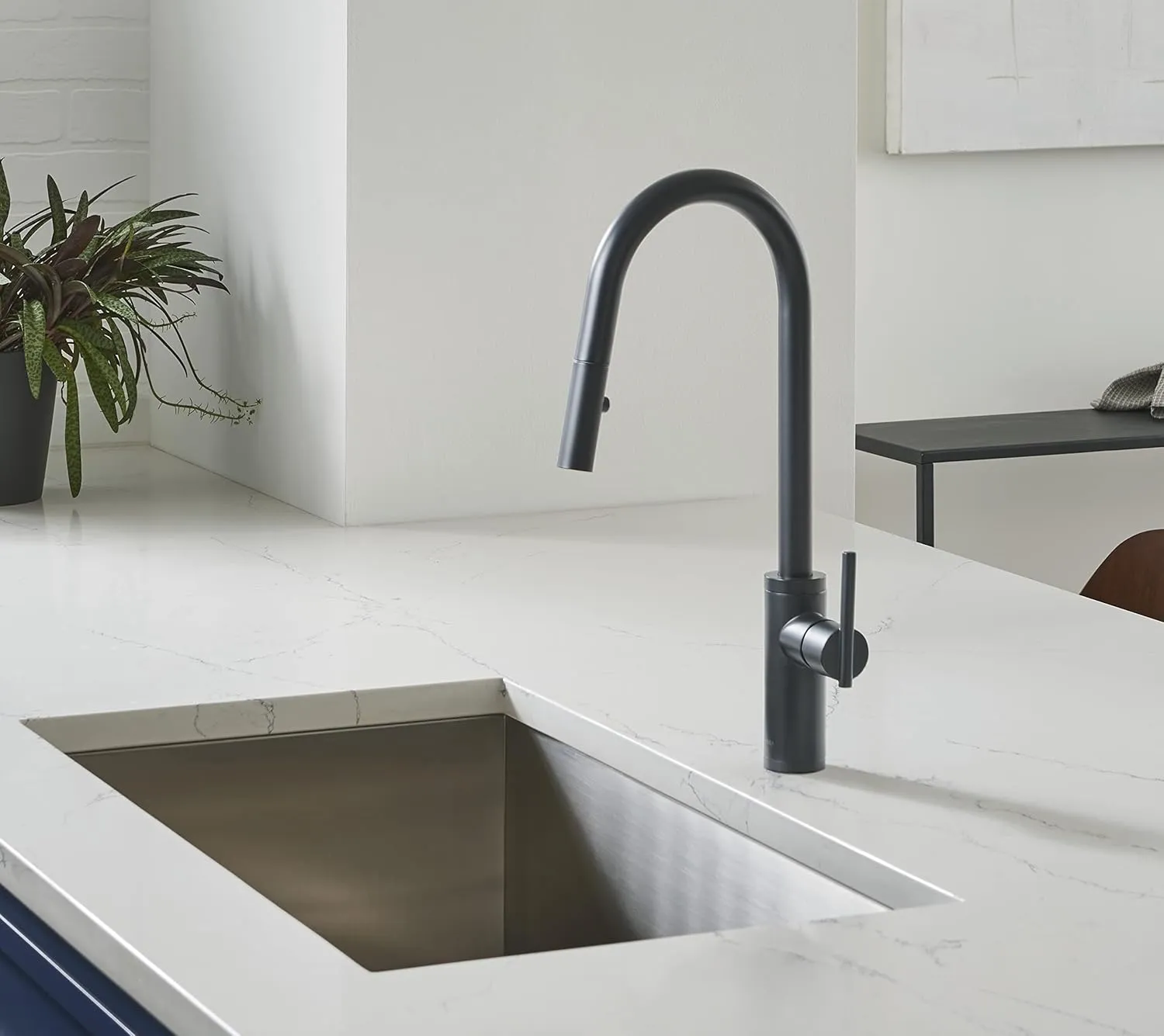 Parma Cafe Pull-Down Kitchen Faucet w/Snapback Retraction 1.75gpm Satin Black
