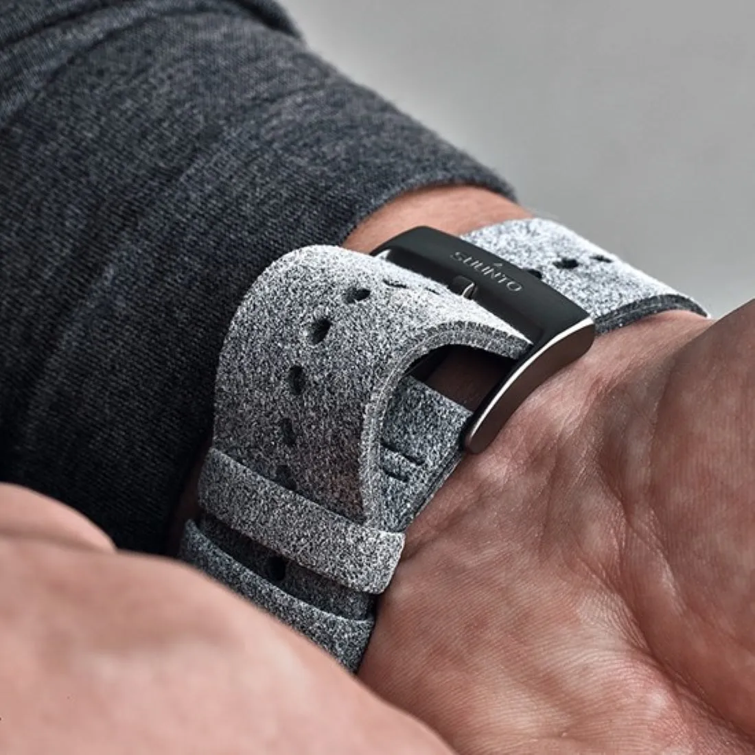 SUUNTO 7 Graphite Limited Edition GPS Smartwatch with versatile sports experience